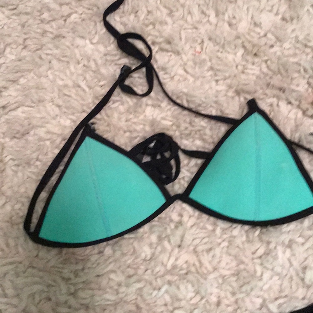 Authentic triangle bathing suite - Picture 2 of 4